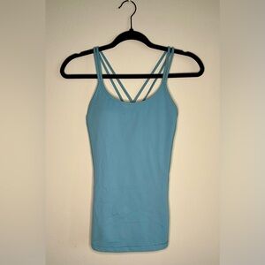 Lululemon Power Y Tank Top Size 4 Light Blue Built-In Bra Coolmax® Activewear